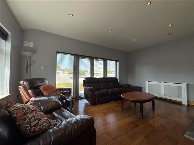 17 Comeragh Drive, Clonmel, County Tipperary