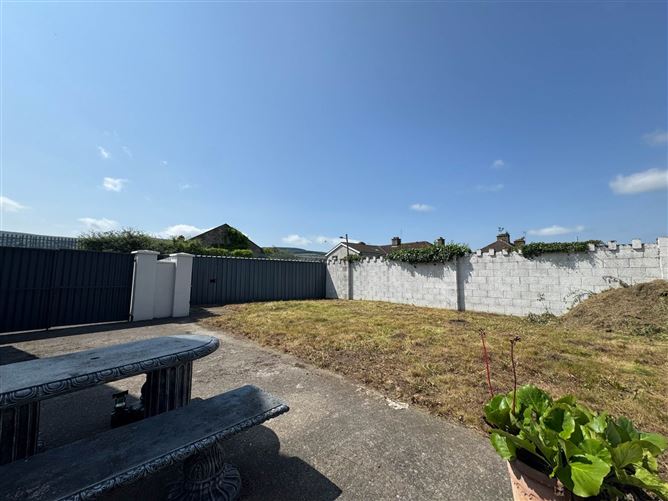17 Comeragh Drive, Clonmel, County Tipperary