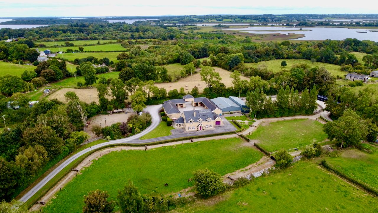 Creaghduff Stables, Coosan, Athlone, Co. Westmeath