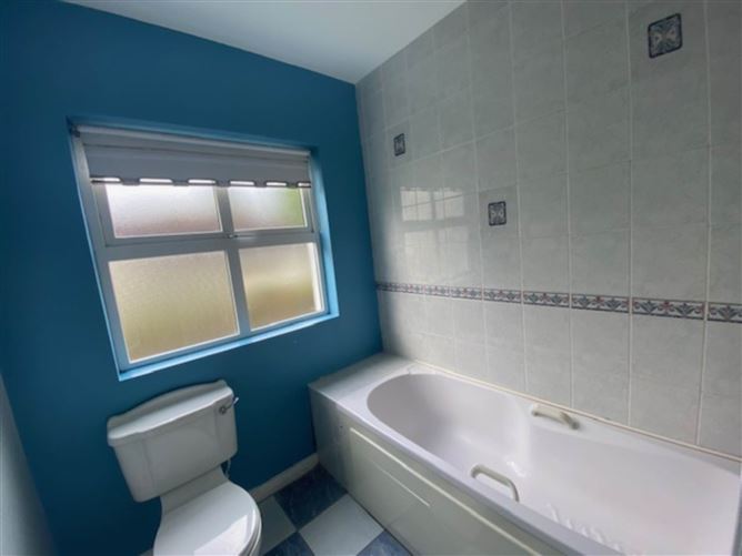 20 Rowan Park, Lismonaghan, Letterkenny, County Donegal