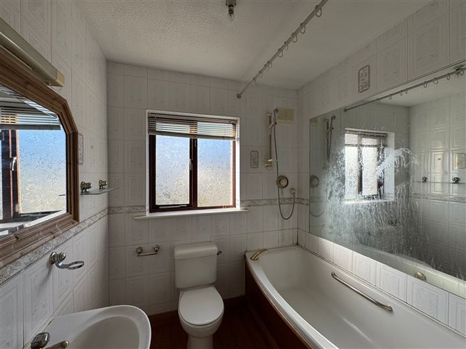 1 Elmwood, Hartstown, Dublin 15