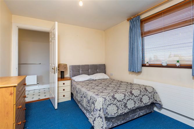 Avalon, Park, Wexford Town, Wexford