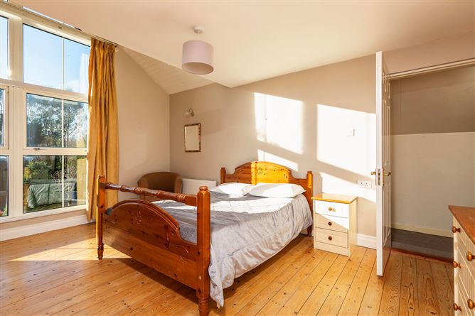 Avalon, Park, Wexford Town, Wexford