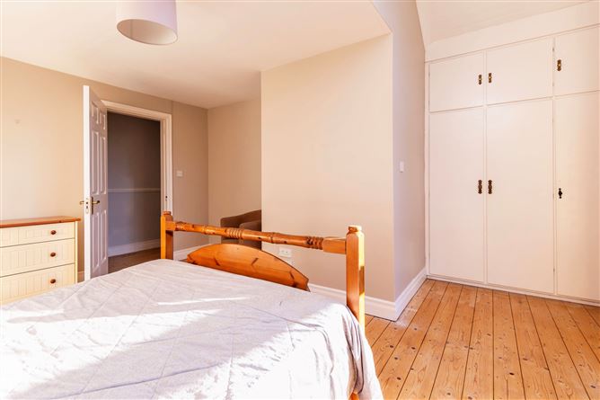 Avalon, Park, Wexford Town, Wexford