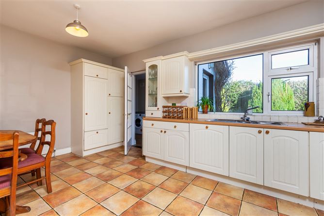 Avalon, Park, Wexford Town, Wexford