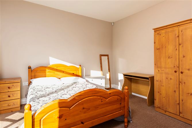Avalon, Park, Wexford Town, Wexford