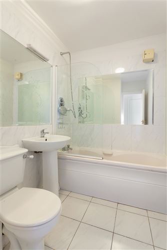 31 Seamount, Booterstown, Co. Dublin