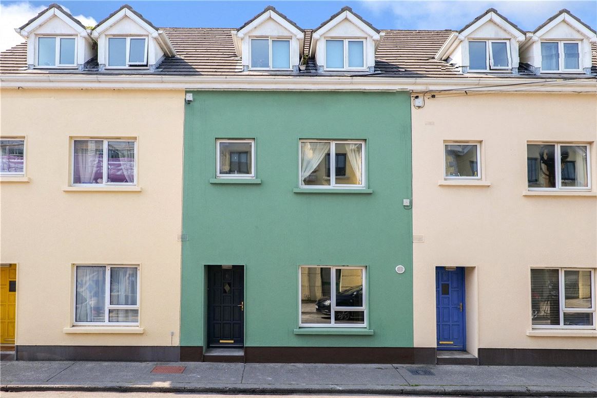 6 Caladh Mor, Woodquay, Galway