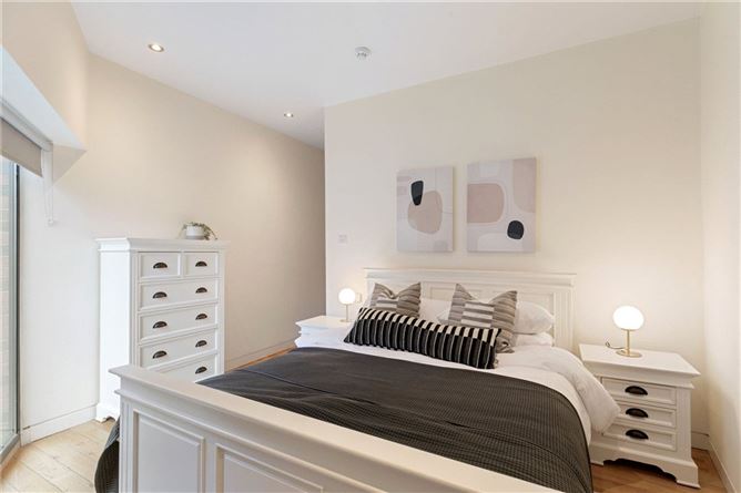 Apartment B, 116 Grafton Street, Dublin 2