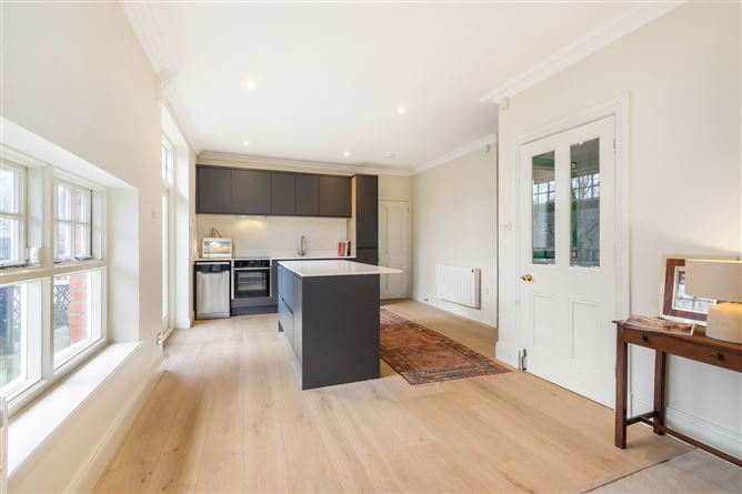 10/11 Raglan Court, Raglan Road, Dublin 4