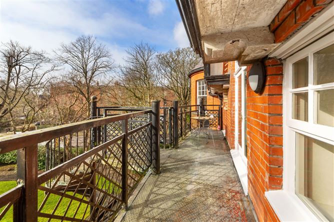 10/11 Raglan Court, Raglan Road, Dublin 4