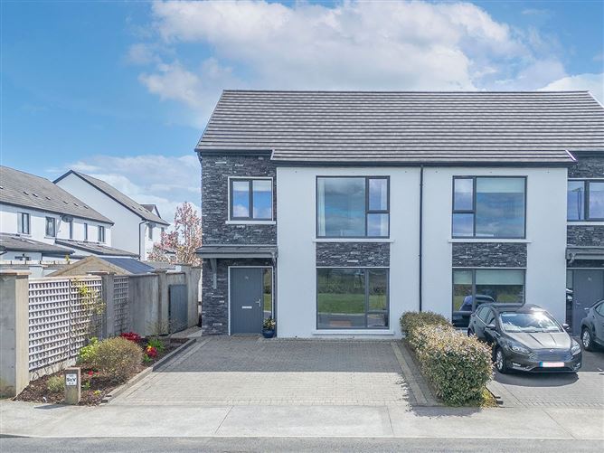 31 An Fuaran, Oranmore, Galway