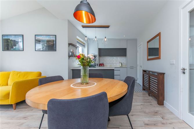 31 An Fuaran, Oranmore, Galway