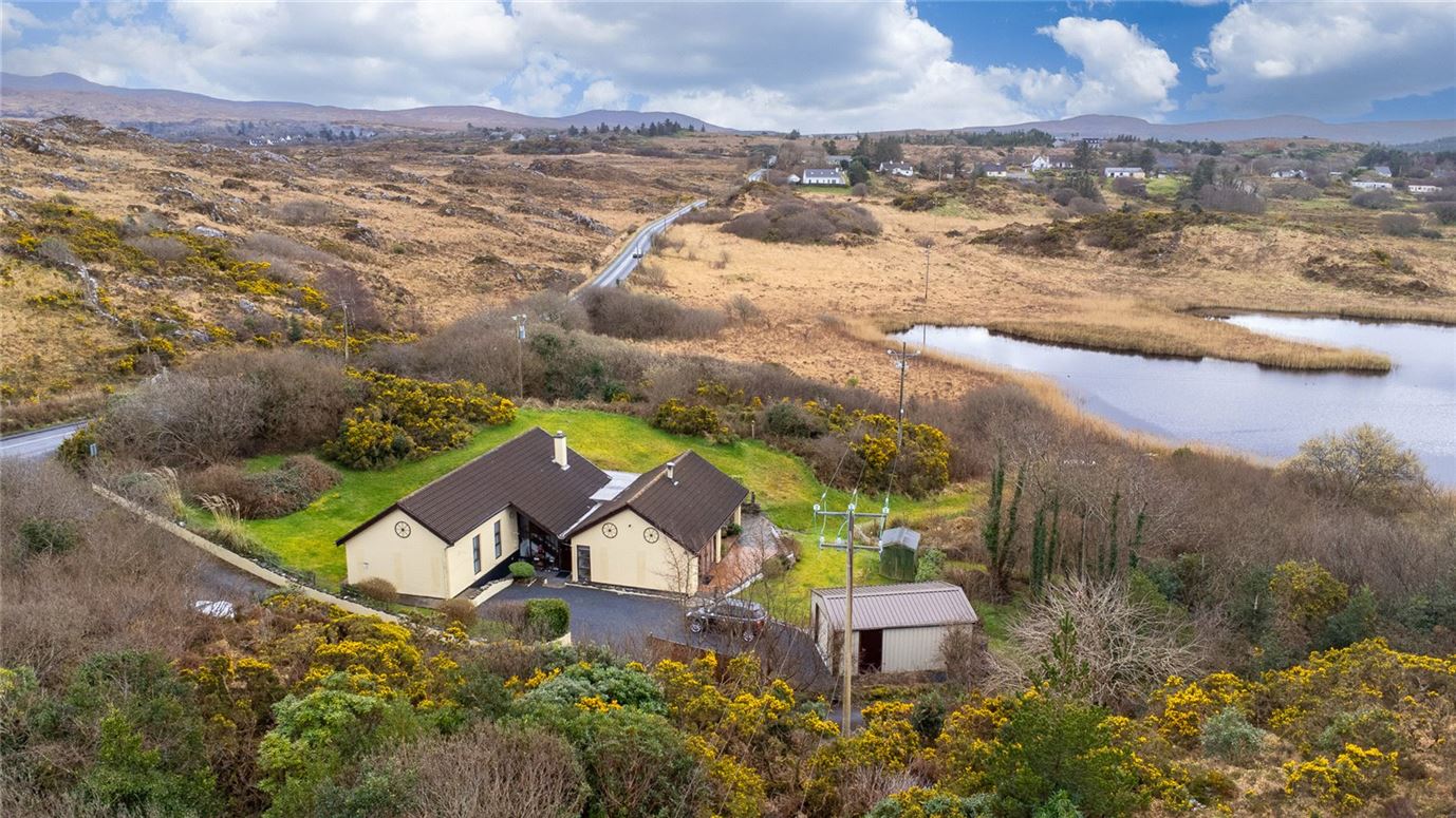 Lake Cottage, Dawros More, Letterfrack, Connemara, Co. Galway.