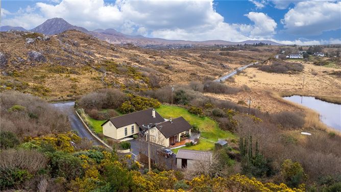 Lake Cottage, Dawros More, Letterfrack, Connemara, Co. Galway.