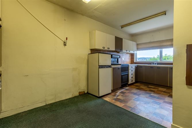 98 Earlwood Estate, The Lough, Cork City