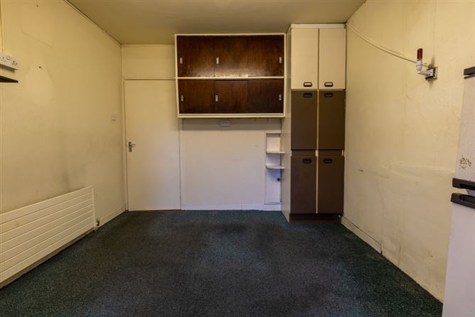 98 Earlwood Estate, The Lough, Cork City