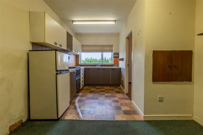 98 Earlwood Estate, The Lough, Cork City