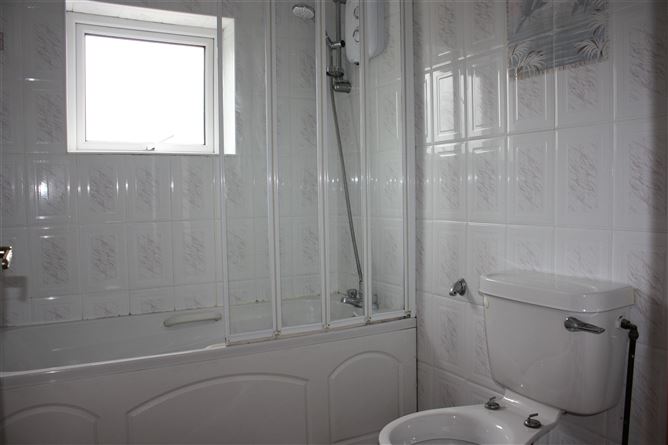 19 Carraig Gael, Galway Road,  Loughrea, Co Galway, Loughrea, Galway