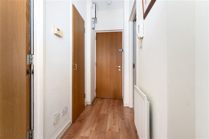 13 Malton House, Custom House Square Mayor Street Lower, DUBLIN 1