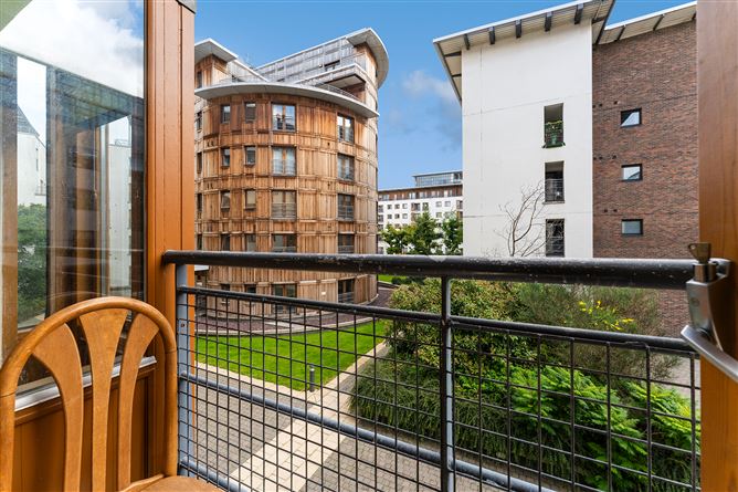 13 Malton House, Custom House Square Mayor Street Lower, DUBLIN 1