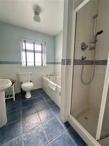 38 Brookwood Lawns, Red Barns Road , Dundalk, Louth