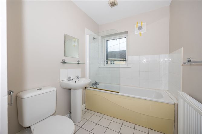 3 Meadow Court, Main Street, Ratoath, Co. Meath. 