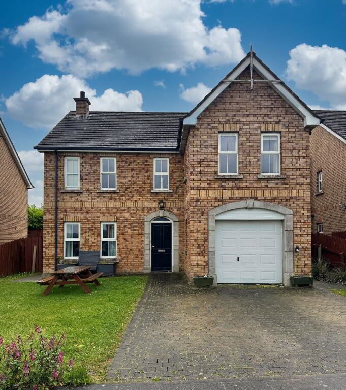 No. 2 Ros Cluain, Carrickmacross, Monaghan