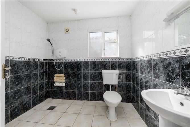 138 Mellowes Avenue, Finglas, Dublin 11.