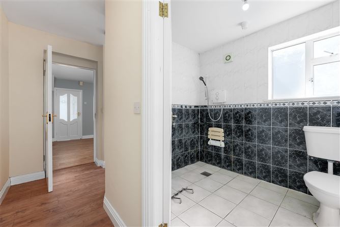 138 Mellowes Avenue, Finglas, Dublin 11.