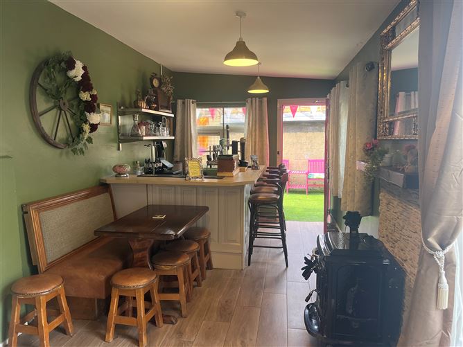 Monivea Village, Monivea, Co.Galway