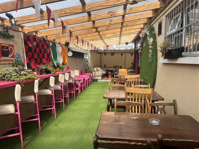 Monivea Village, Monivea, Co.Galway