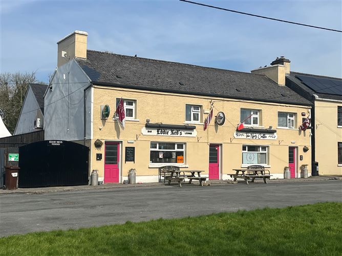 Monivea Village, Monivea, Co.Galway