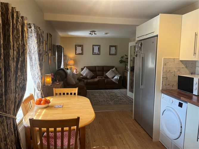 Monivea Village, Monivea, Co.Galway