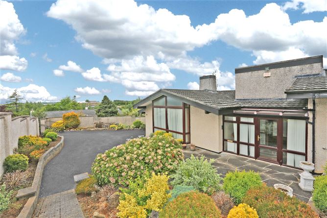 16 Tullyglass Hill, Shannon, Co. Clare