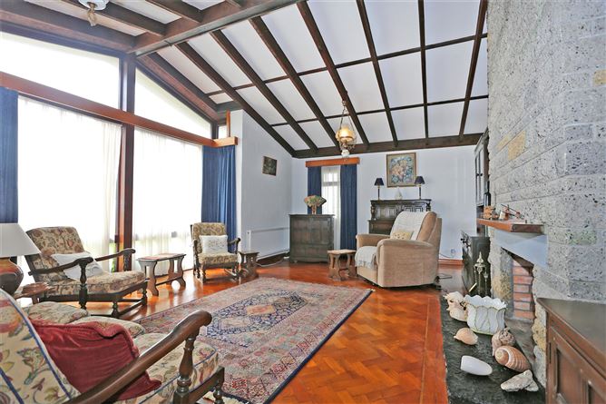 16 Tullyglass Hill, Shannon, Co. Clare