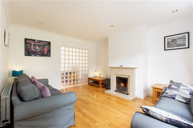 25 Riverwood Crescent, Castleknock, Dublin 15