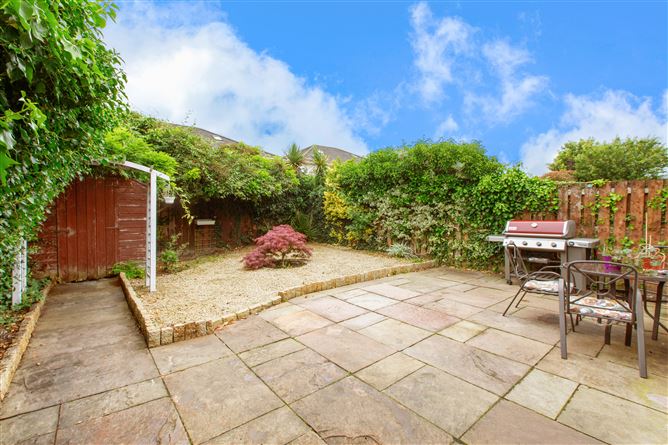 25 Riverwood Crescent, Castleknock, Dublin 15