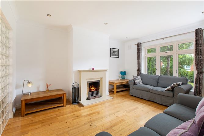 25 Riverwood Crescent, Castleknock, Dublin 15