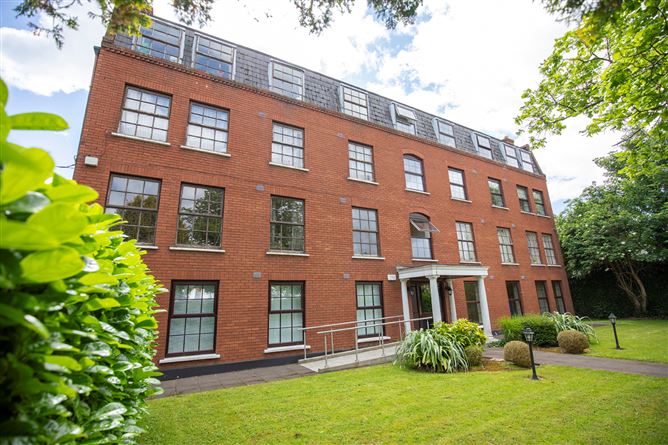 https://photos-a.propertyimages.ie/media/1/8/8/5005881/cb2db793-8232-4b22-8dbf-81a2bc975557_l.jpeg