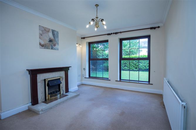 https://photos-a.propertyimages.ie/media/1/8/8/5005881/cb2db793-8232-4b22-8dbf-81a2bc975557_l.jpeg