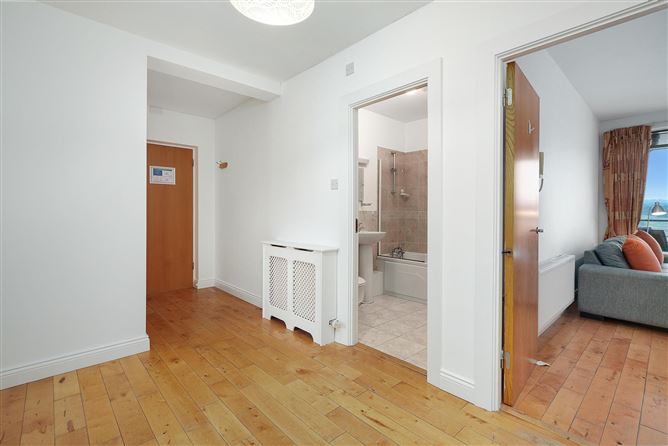 30 Westcourtyard,Tullyvale, Cabinteely, Dublin 18