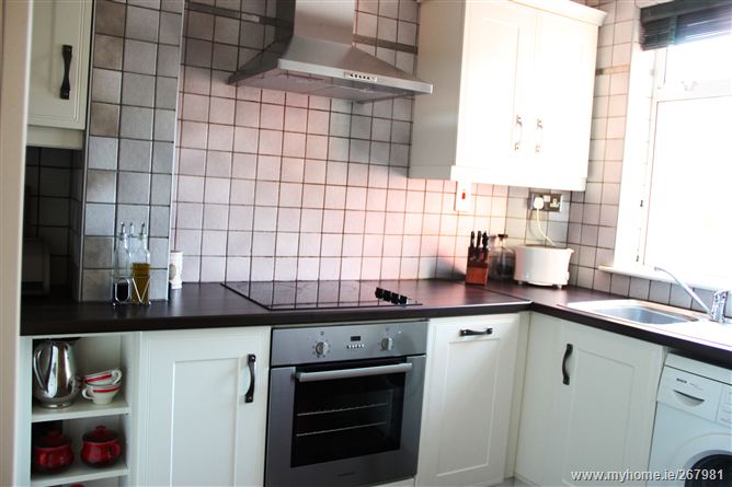 2 MC AULEY PARK, Artane, Dublin 5