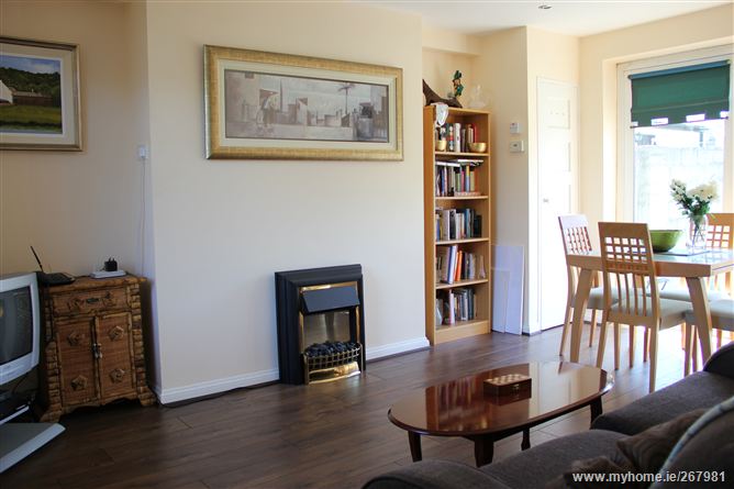2 MC AULEY PARK, Artane, Dublin 5