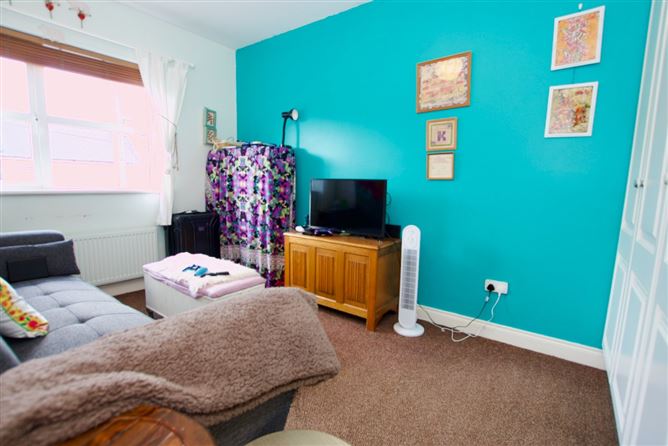 6 The Barony, Elphin Street, Strokestown, Co. Roscommon