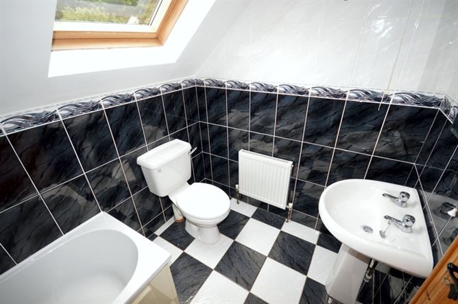 12A The Waterfront, Glebe, Killybegs, Co. Donegal 