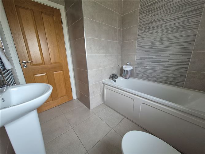 64 Allenwood, Tullyallen, Louth