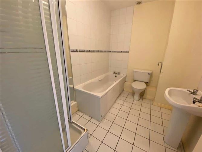 Linnetsfield Square, Clonee, Dublin 15