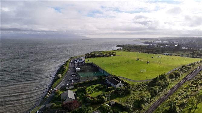 Photo 20 of 24 — Ballyloughane Strand, Renmore, Galway, County Galway