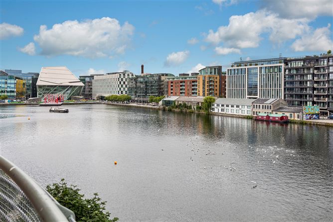 Photo 6 of 11 — 224 The Waterside, Block G, Charlotte Quay, Dublin 4